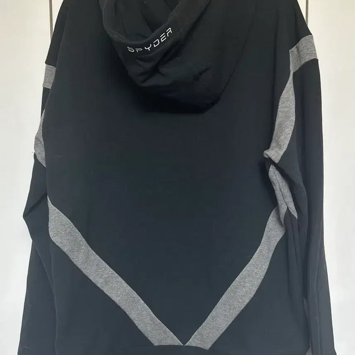 [BUNJANG] Spider Black Fleece Lined Hoodie Zip-up (Size 100) / 스파이더 블랙 기모 후드 집업 100