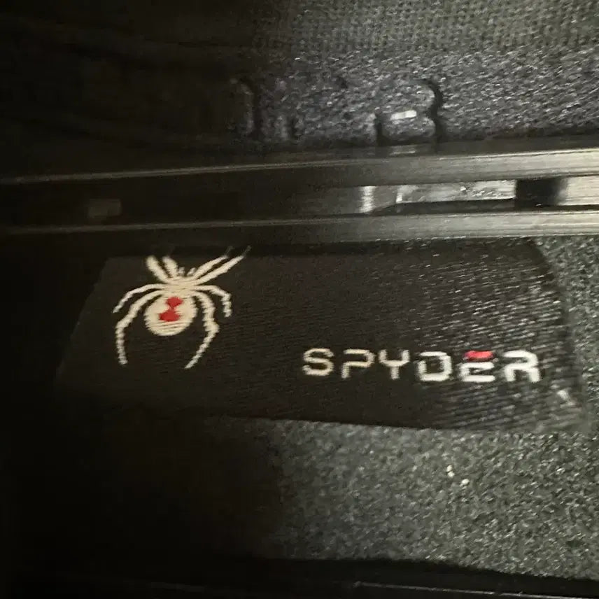 [BUNJANG] Spider Black Fleece Lined Hoodie Zip-up (Size 100) / 스파이더 블랙 기모 후드 집업 100