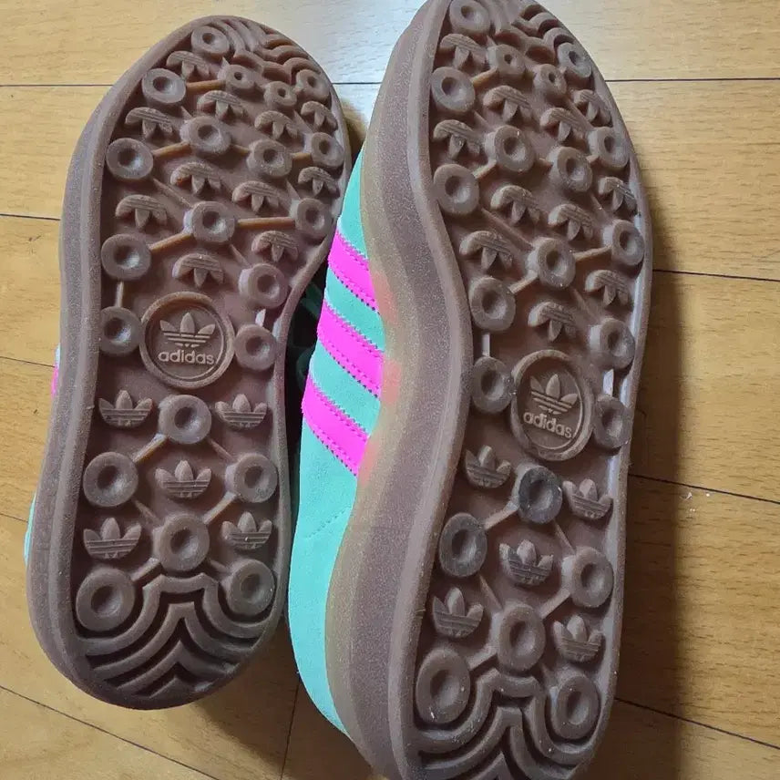 [SOLD OUT] 아디다스 가젤 민트/핑크 스웨이드 운동화