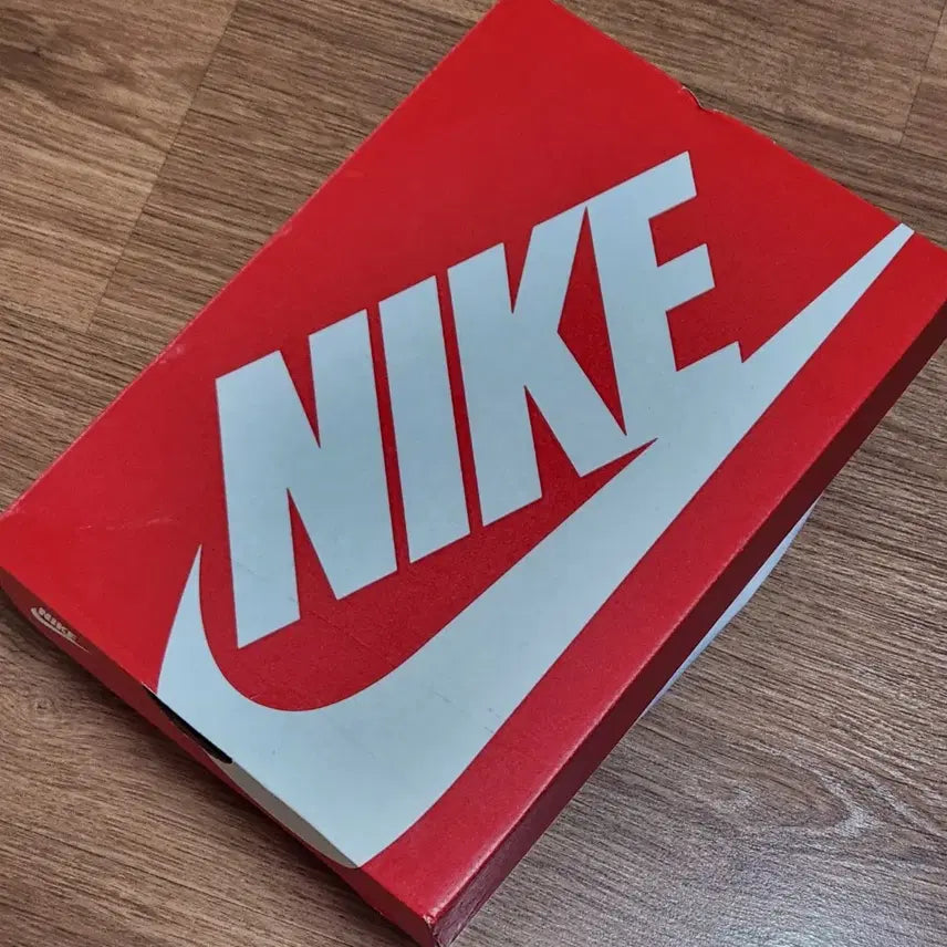 [SOLD OUT] 나이키 샥스z245