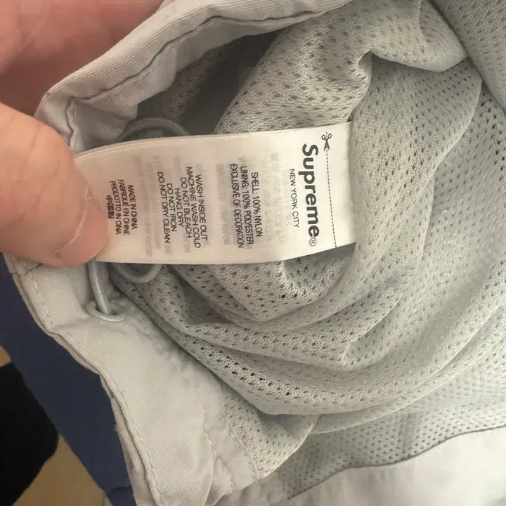 [BUNJANG] Supreme Spellout Embroidered Track Jacket Gray / xl 슈프림 스펠아웃 자수 트랙 자켓 그레이 - 24FW
