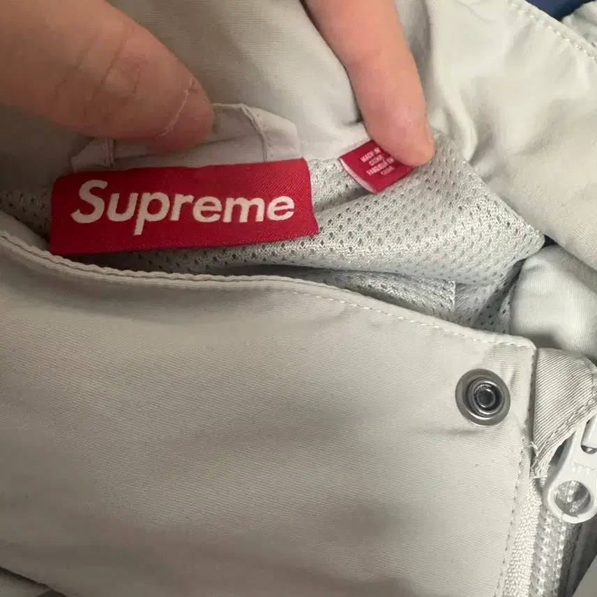 [BUNJANG] Supreme Spellout Embroidered Track Jacket Gray / xl 슈프림 스펠아웃 자수 트랙 자켓 그레이 - 24FW