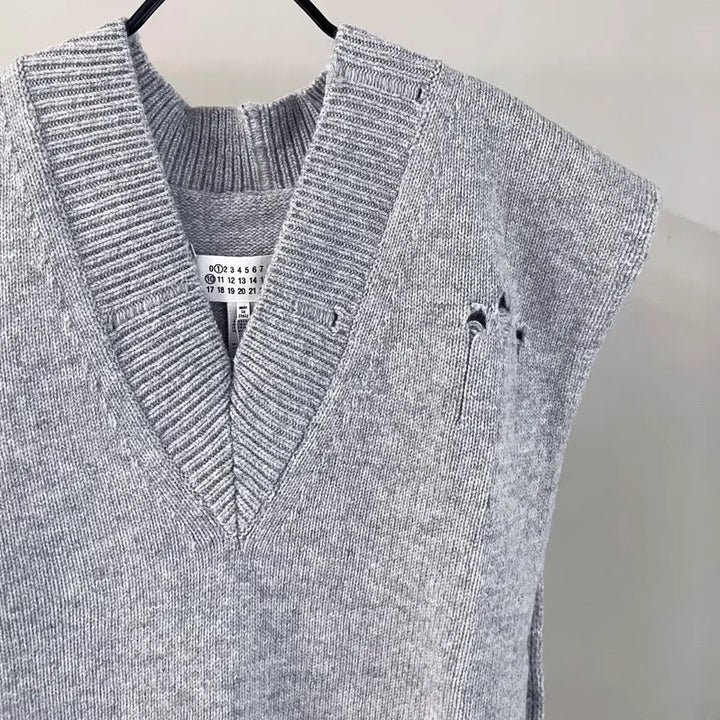 [BUNJANG] Maison Margiela Distressed Wool Knit Vest / 마르지엘라 디스 니트 베스트