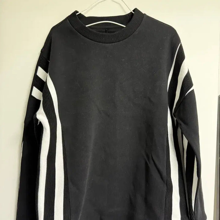 [BUNJANG] System Homme Striped Sweatshirt / 시스템옴므 블랙 스트라이프 맨투맨 티셔츠