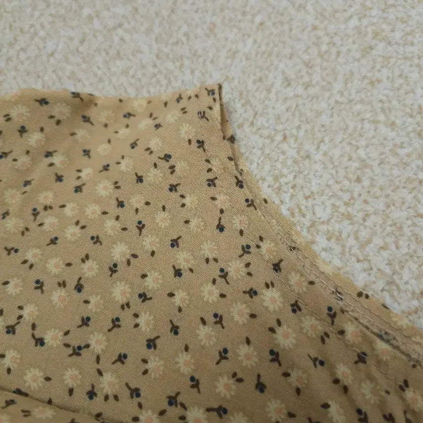 [BUNJANG] Tomotoms Floral Midi Dress / (F)토모톰스 여성 원피스 긴팔 잔꽃 베이지 모리걸