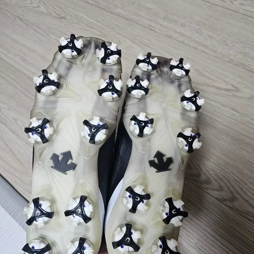 [SOLD OUT] 데상트 여성 블랙 골프화