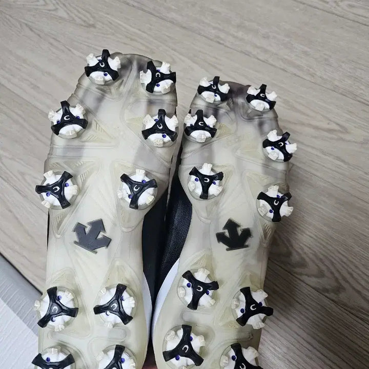 [SOLD OUT] 데상트 여성 블랙 골프화
