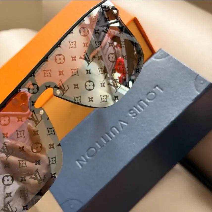 [BUNJANG] Louis Vuitton Monogram Sunglasses / 루이비통 모노그램 선글라스 풀박스