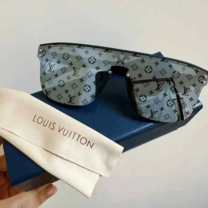 [BUNJANG] Louis Vuitton Monogram Sunglasses / 루이비통 모노그램 선글라스 풀박스