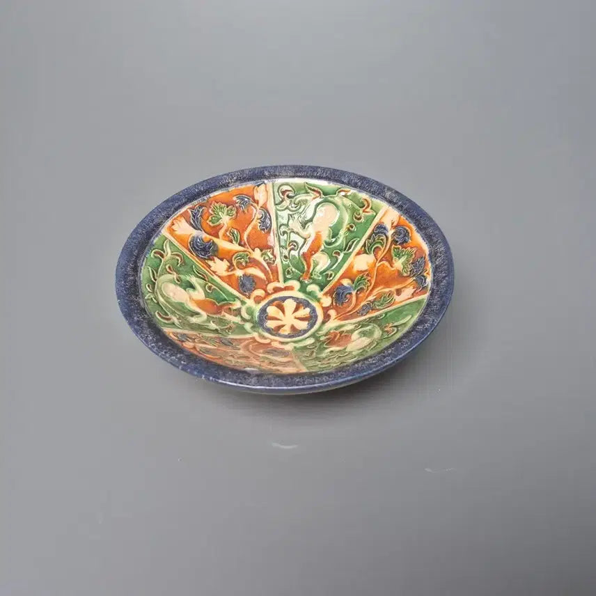 [BUNJANG] Geumwon Trading Samchae Dongja Unryongmun Vase / 금원대 삼채 동자운룡문 완