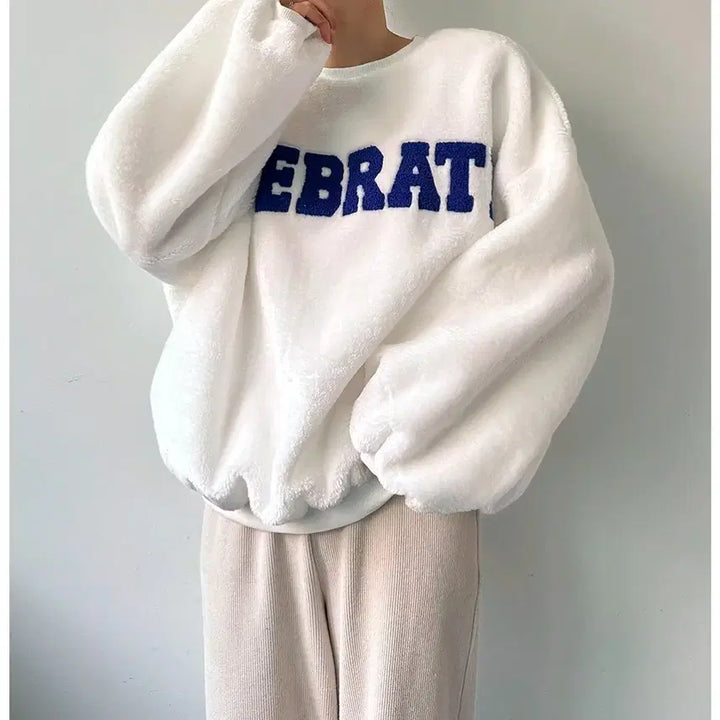 [BUNJANG] CELEBRATE Puffy Sweatshirt / CELEBRATE 뽀글이 맨투맨 FREE