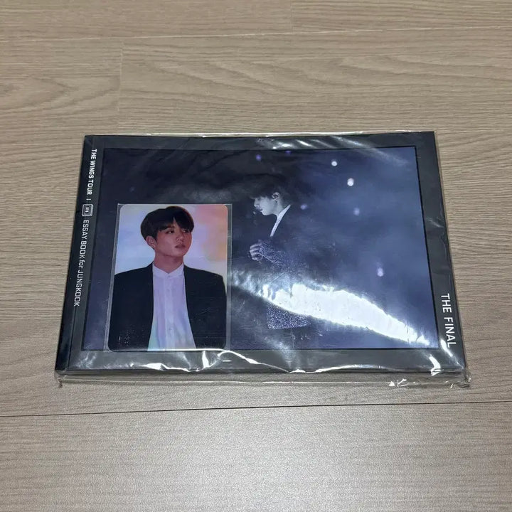 [BUNJANG] BTS Jungkook Essay Book Photocard / 방탄소년단 윙파콘 에세이북 정국(남준석진윤기호석지민태형정국포카