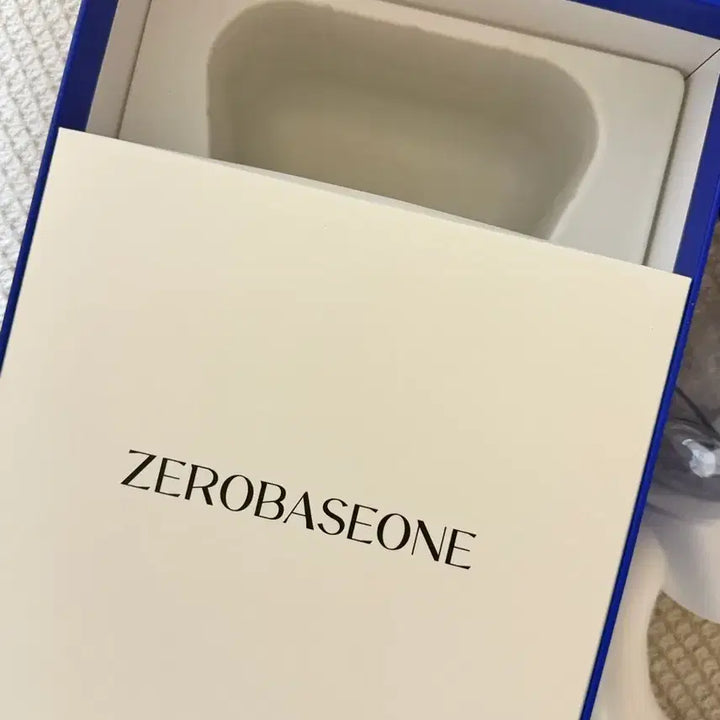 [BUNJANG] ZEROBASEONE ZB1 ZEROSE Rose Ring Lightstick / 제로베이스원 제베원 응원봉 제로즈 로즈링 양도