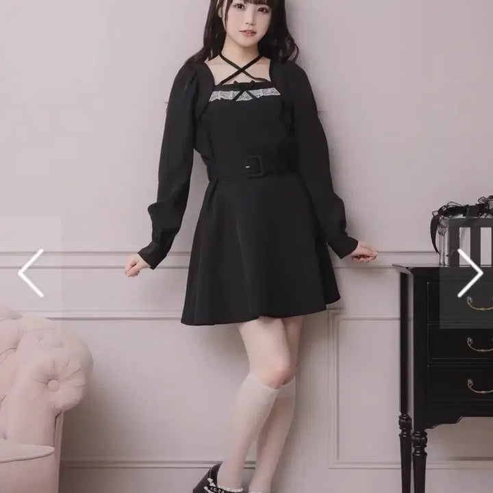 [BUNJANG] Pium Belt Mini Dress Black / 피움 pium 벨트 미니 원피스 블랙 화이트 스나계 걸리 양산형
