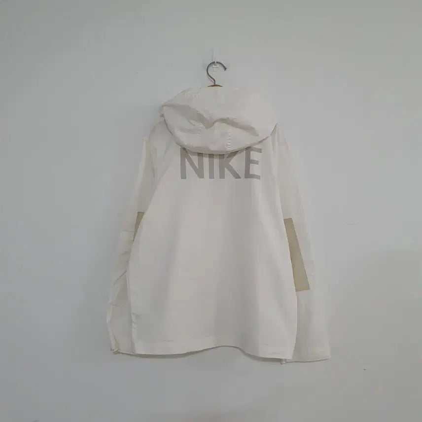 [BUNJANG] Nike White Anorak Hooded Windbreaker Jacket / No.26031803 나이키 화이트 아노락 후드 바람막이
