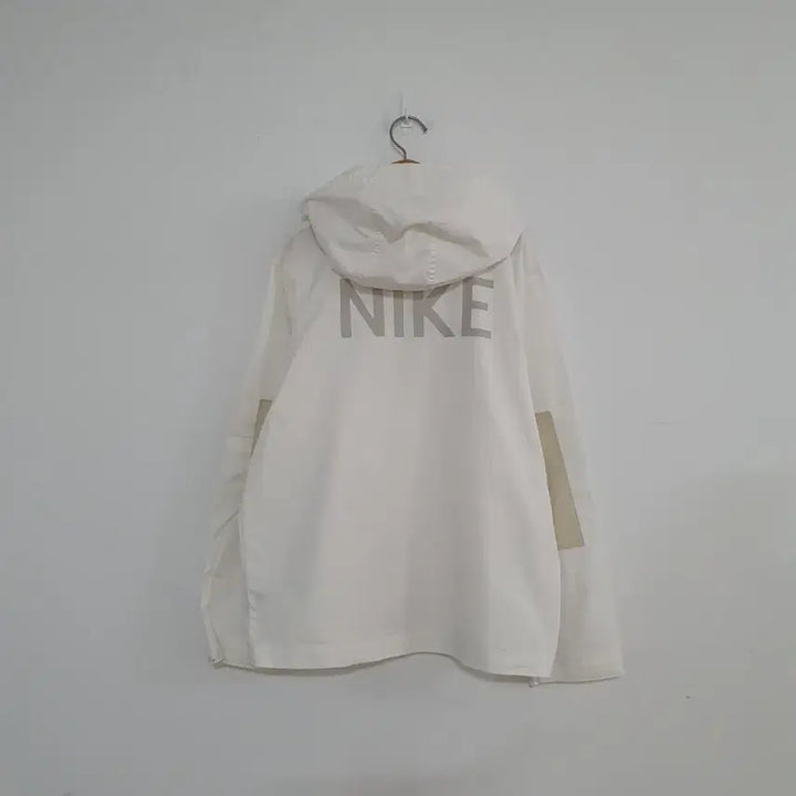 [BUNJANG] Nike White Anorak Hooded Windbreaker Jacket / No.26031803 나이키 화이트 아노락 후드 바람막이