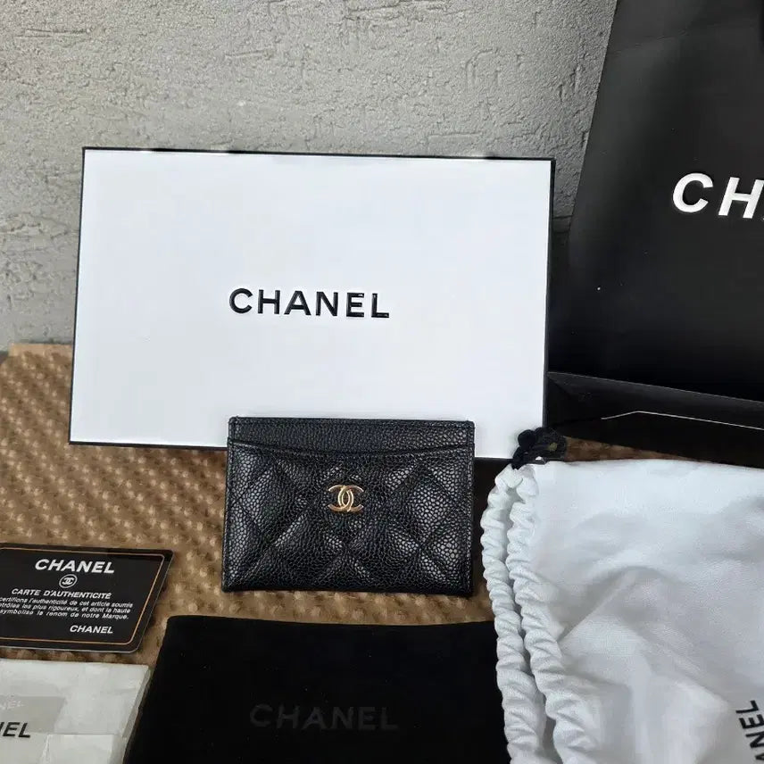 [SOLD OUT] CHANEL[정품S급] 클래식 캐비어 카드지갑
