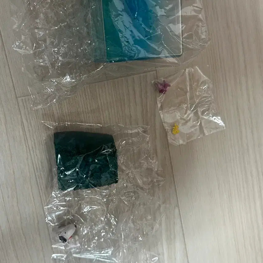 [BUNJANG] Snoopy Re-Ment Figure Terrarium / 휴가 중 스누피 리멘트 피규어 테라리움