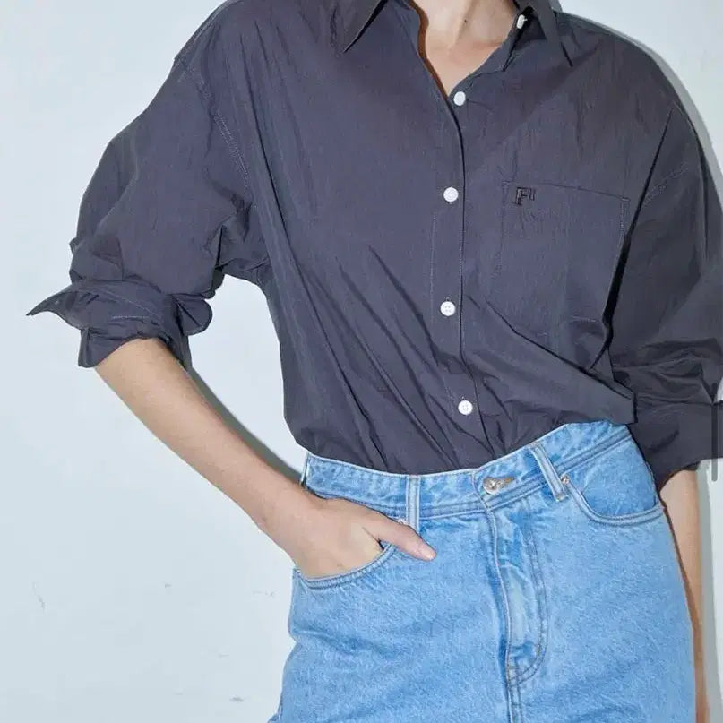 [SOLD OUT] 파르벵 자수 로고 셔츠 차콜