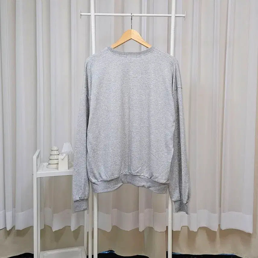 [BUNJANG] Teddy Bear Embroidered Loose Fit Gray Sweatshirt / 테디베어 자수 포인트 루즈핏 맨투맨_그레이