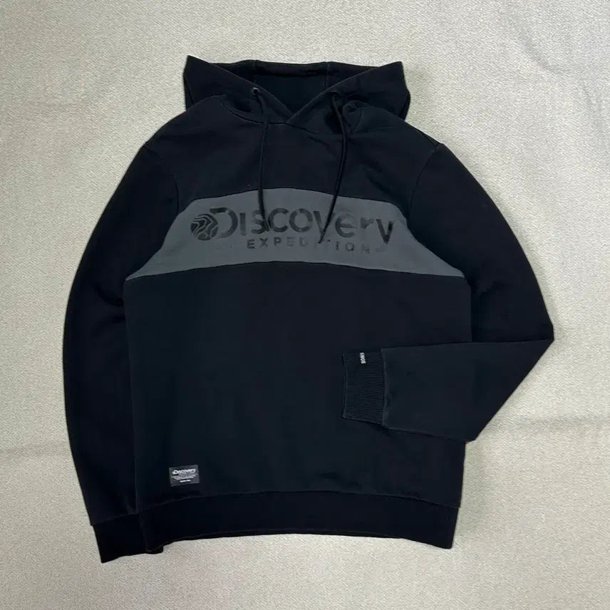 [BUNJANG] Discovery Unisex Box Logo Hoodie / 디스커버리 공용 박스 로고 후드티