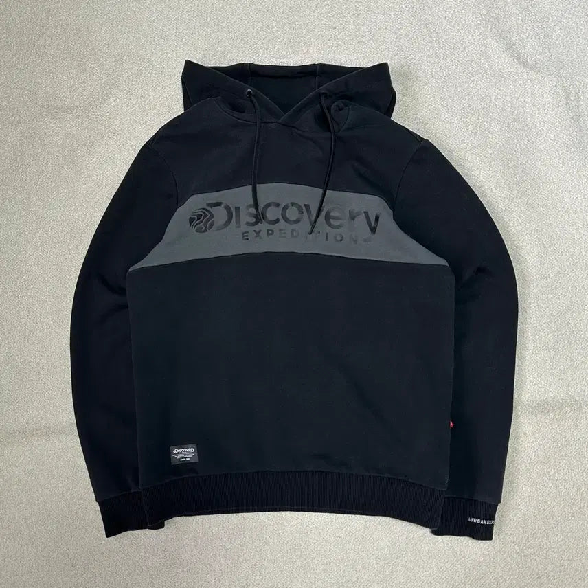 [BUNJANG] Discovery Unisex Box Logo Hoodie / 디스커버리 공용 박스 로고 후드티