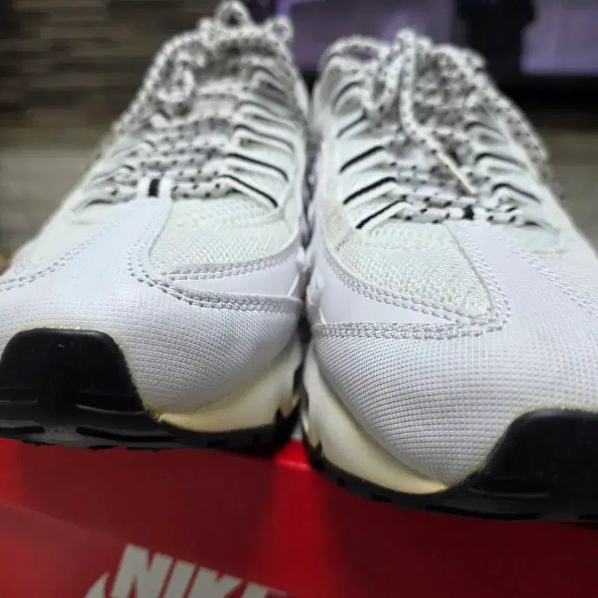 [SOLD OUT] (새상품)나이키 에어맥스95운동화 265
