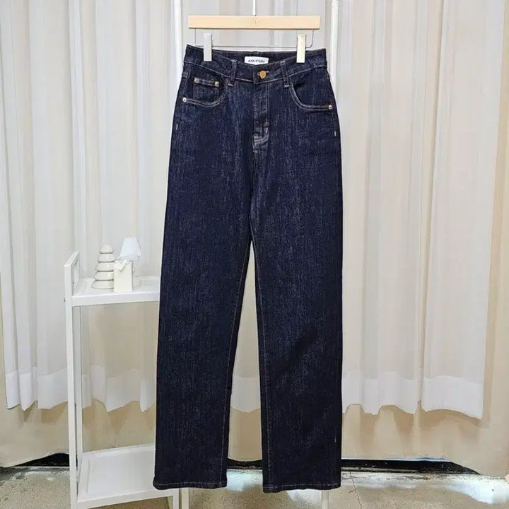 [BUNJANG] Straight Fit Raw Denim Pants / 라인이 예쁜 일자핏 생지 데님 팬츠