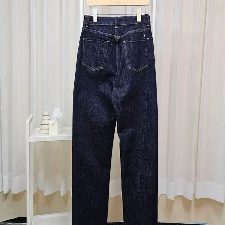 [BUNJANG] Straight Fit Raw Denim Pants / 라인이 예쁜 일자핏 생지 데님 팬츠