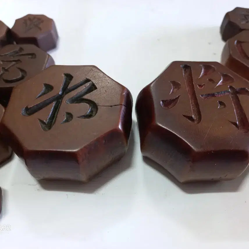 [BUNJANG] Hand-Carved Wooden Janggi Set / 장기알 셋트 32