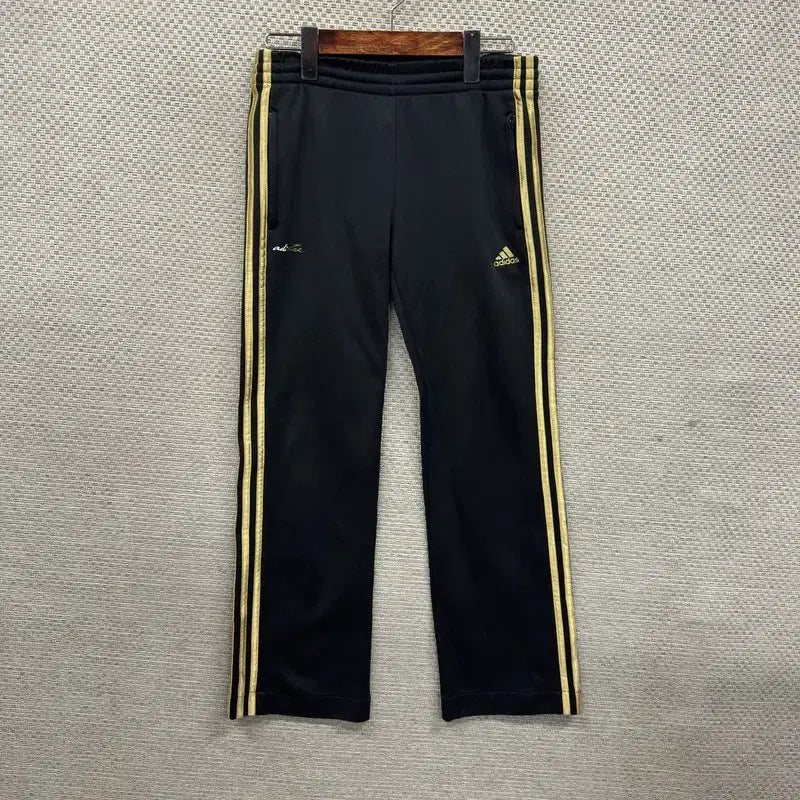 [BUNJANG] Adidas Embroidered Logo Track Pants / 아디다스 자수로고 검골 트랙팬츠 츄리닝바지 85 A07738