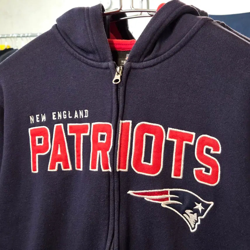 [BUNJANG] NFL New England Patriots Navy Hooded Zip-Up / NFL 뉴잉글랜드 패트리어츠 후드 집업