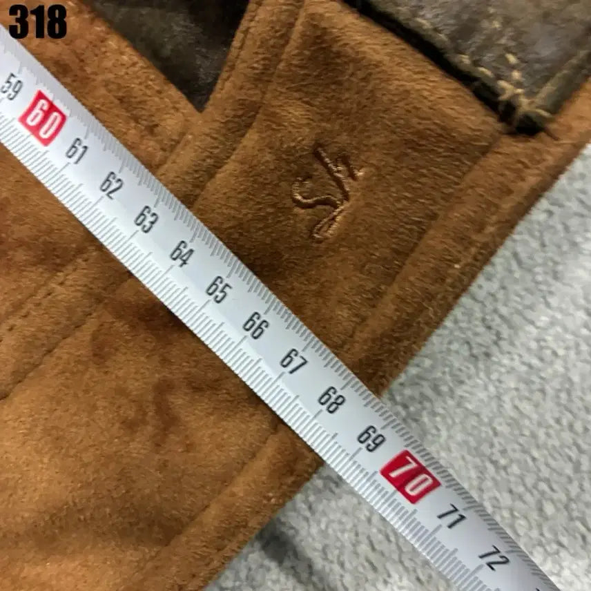 [SOLD OUT] Shane Jeans 무스탕 자켓 브라운