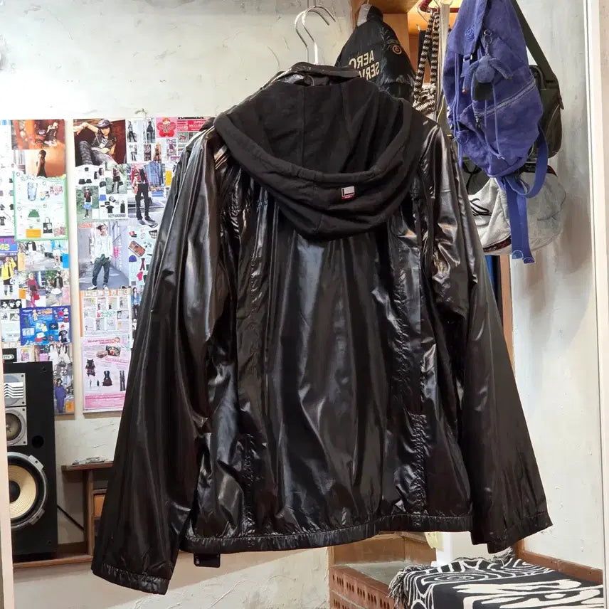 [BUNJANG] FUBU 00s Two-Way Shiny Windbreaker Jacket / 후부 00S 투웨이 유광 바람막이 자켓