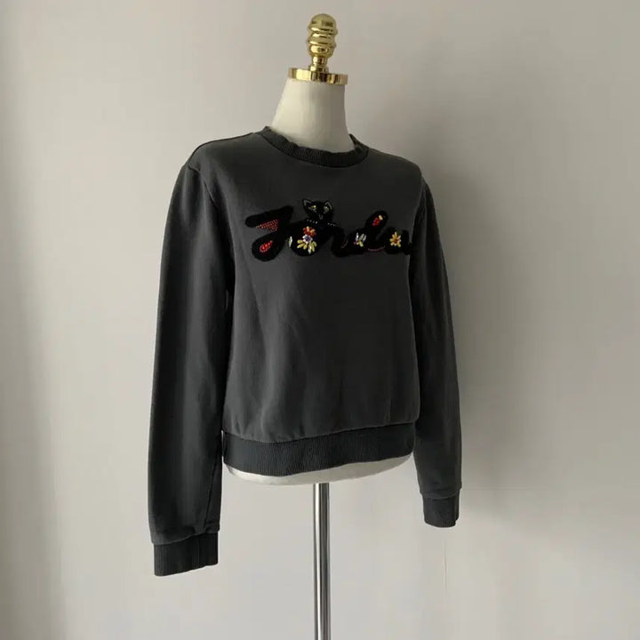 [BUNJANG] RENEEVON Sweatshirt / 55 RENEEVON 스웨트셔츠