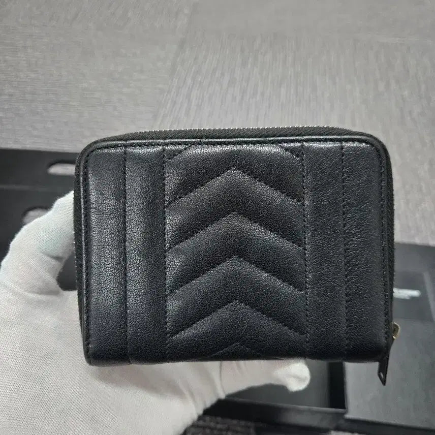 [BUNJANG] Yves Saint Laurent Zip Around Wallet / [특가][정품] 입생로랑 지퍼어라운드 반지갑