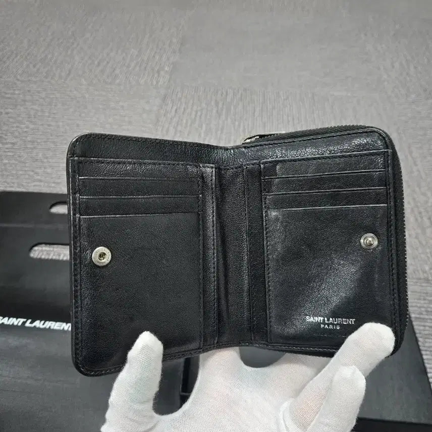 [BUNJANG] Yves Saint Laurent Zip Around Wallet / [특가][정품] 입생로랑 지퍼어라운드 반지갑