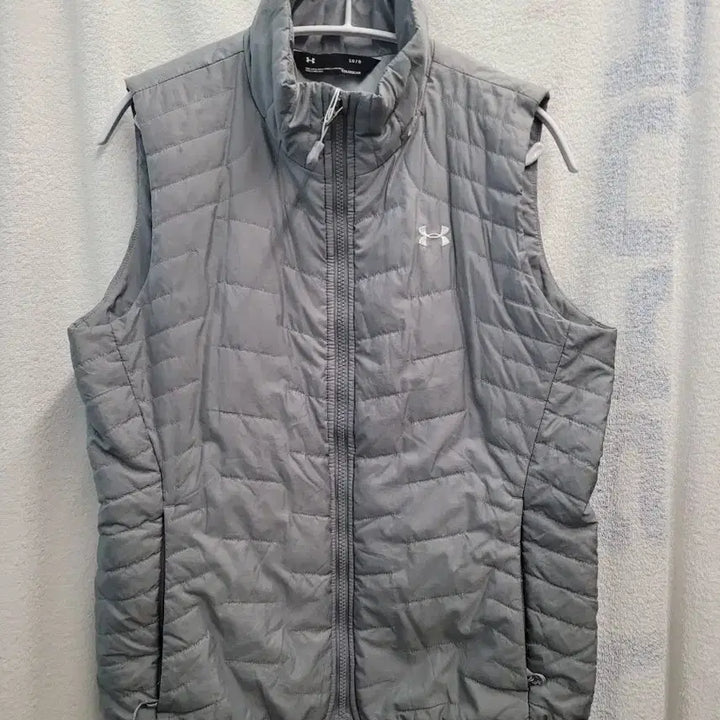 [BUNJANG] Under Armour Lightweight Padded Vest Men&