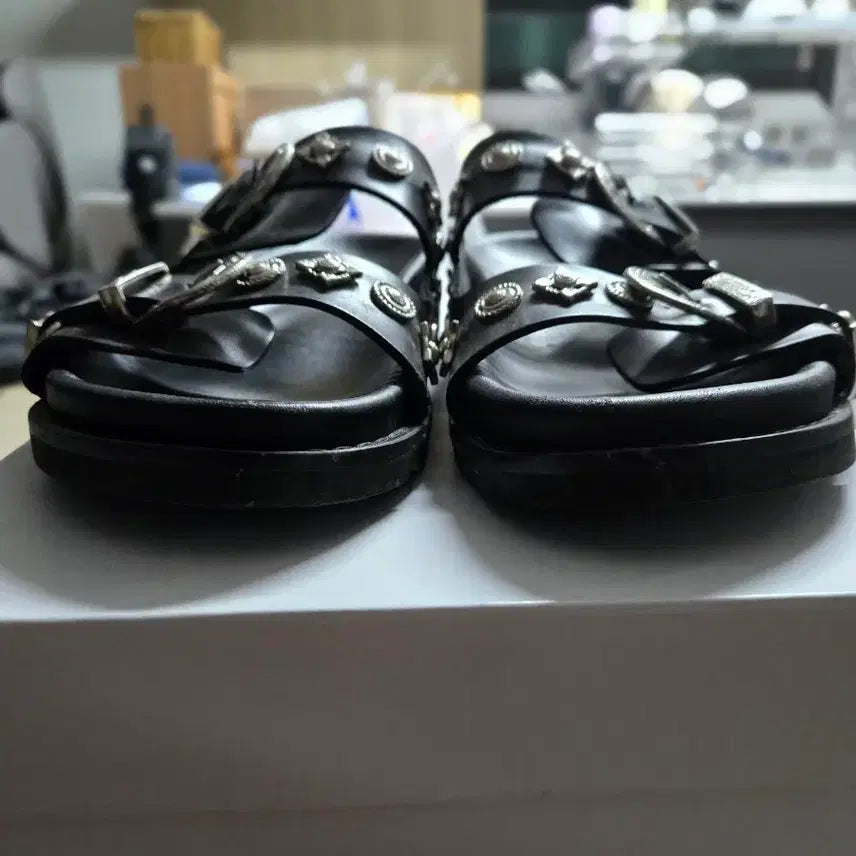 [BUNJANG] TOGA VIRILIS AJ830 Leather Slides / 토가 비릴리스 슬라이드