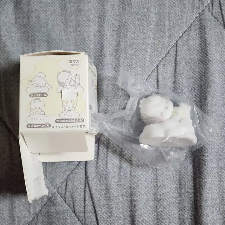 [BUNJANG] Sanrio Pochacco Cloud Nap Figure / 산리오 시로후와 구름 낮잠 피규어 포챠코 팝니다