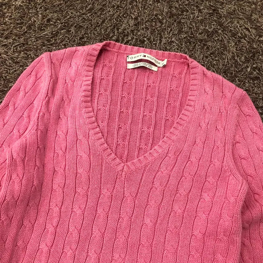 [BUNJANG] Tommy Hilfiger Pink Cable Knit Sweater / S 타미힐피거 핑크 케이블 브이넥 니트