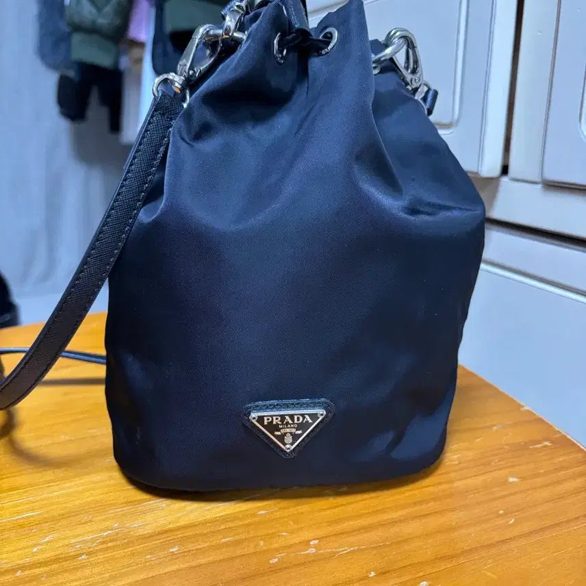 [SOLD OUT] 프라다 나일론 버킷백