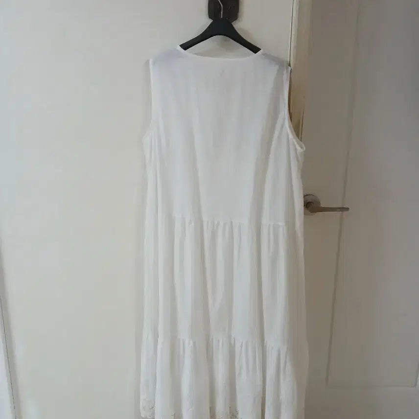 [BUNJANG] New Sleeveless Lace Dress / 새제품 면 나시 민소매 레이스 원피스 가슴단면 55센티정도