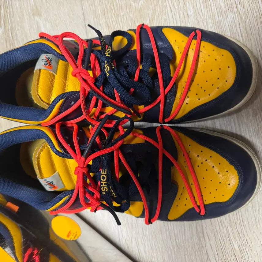 [BUNJANG] Nike x Off-White Dunk Low University Gold Midnight Navy Sneakers / 295) 나이키 x 오프화이트 덩크 로우 유니버시티 골드 미드나잇 네이비