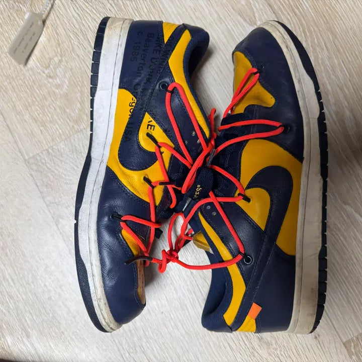 [BUNJANG] Nike x Off-White Dunk Low University Gold Midnight Navy Sneakers / 295) 나이키 x 오프화이트 덩크 로우 유니버시티 골드 미드나잇 네이비