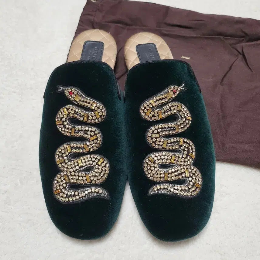 [BUNJANG] Gucci Crystal Velvet Snake Mules / 구찌 크리스탈 벨벳 스네이크 뮬37.5/240