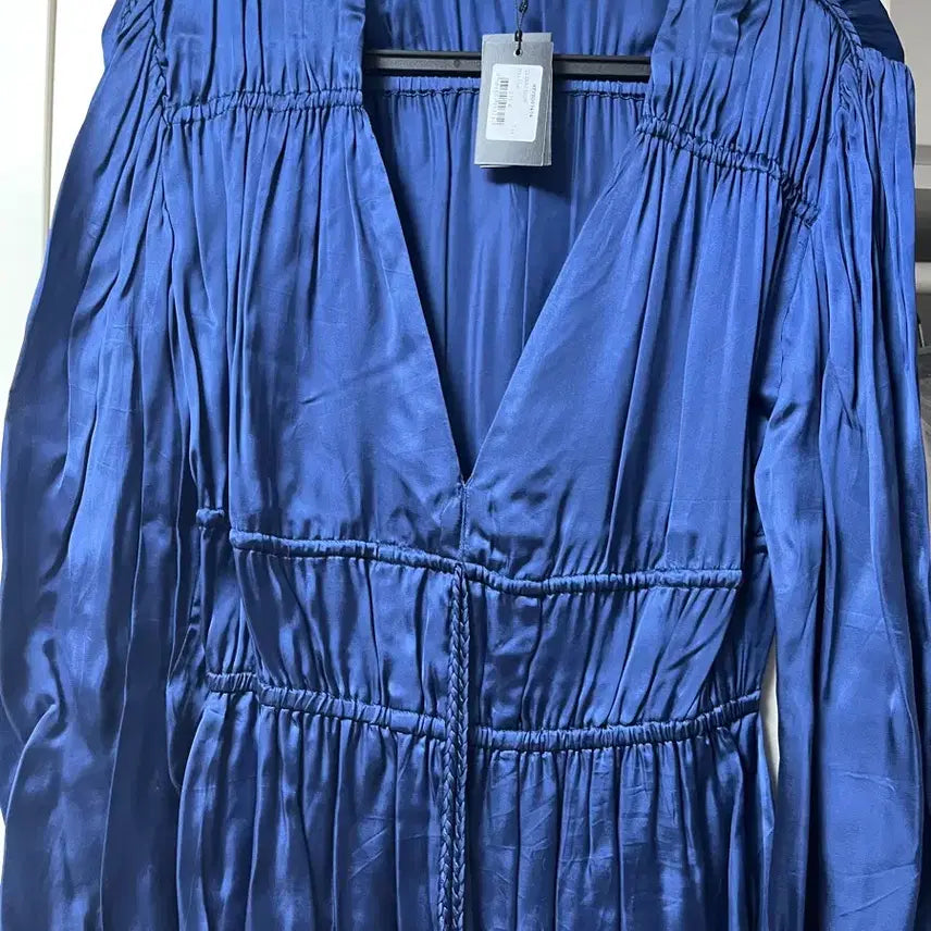 [BUNJANG] Maje Satin Mini Dress / 마쥬 새틴 원피스34