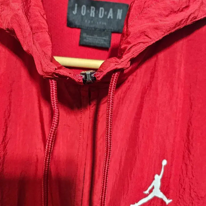 [BUNJANG] Jordan Red/Black Windbreaker Hooded Jacket / 조던 레드/블랙 바람막이 후드 자켓