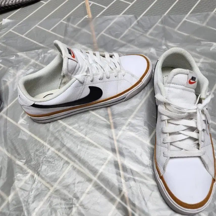 [BUNJANG] Nike Court Legacy Next Nature White/Black Sneakers / 마/나이키의 코트 레거시 넥스트 네이처280