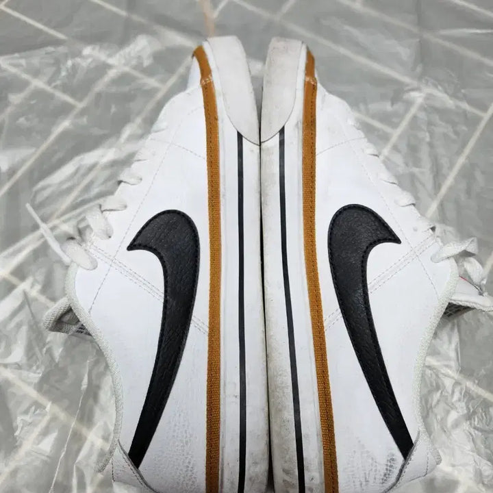[BUNJANG] Nike Court Legacy Next Nature White/Black Sneakers / 마/나이키의 코트 레거시 넥스트 네이처280
